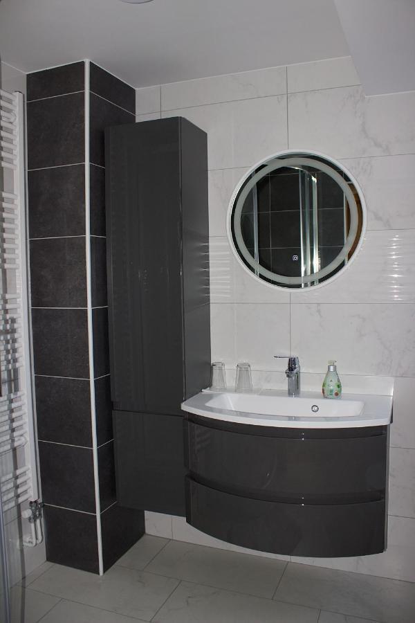 Malina Apartment Vransko Ngoại thất bức ảnh