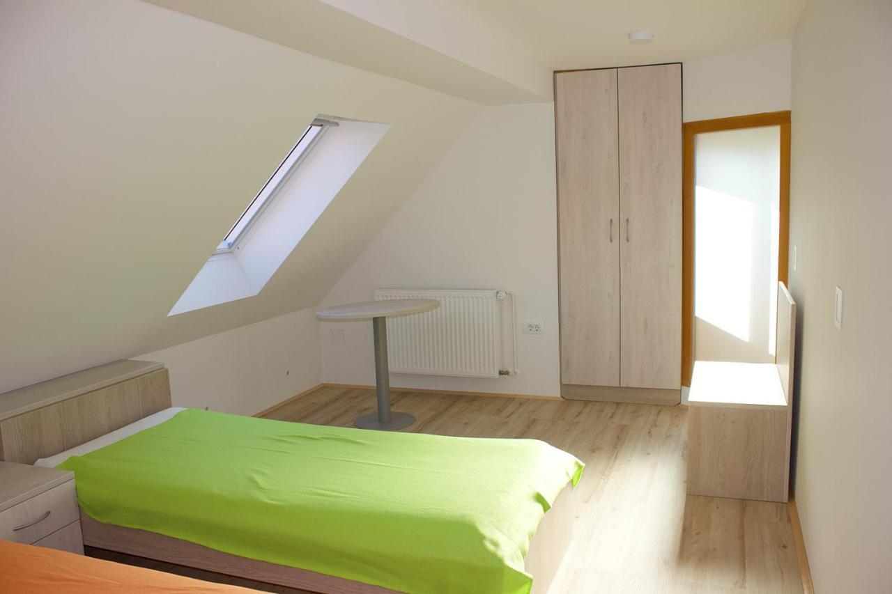 Malina Apartment Vransko Ngoại thất bức ảnh